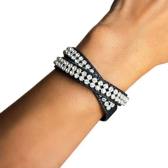 Chloe + Isabel Leather Double Wrap Rhinestone Black Bracelet Adjustable - Picture 1 of 6